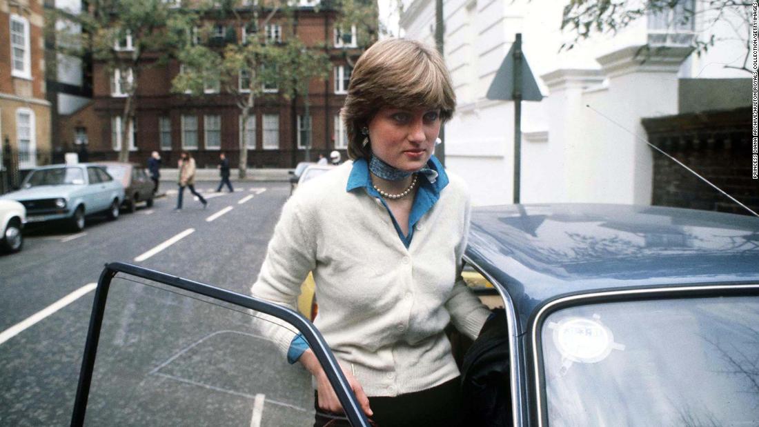 Princess Diana to receive plaque outside the London flat she lived in before marrying Charles