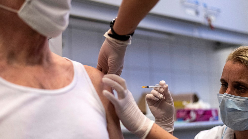 Hungary eyes vaccinating over 40% of population by end of April, starts lifting coronavirus restrictions