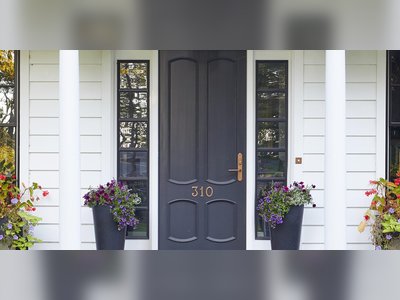 7 Front Door Styling Ideas for a Welcoming First Impression