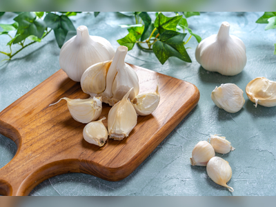 Four in 10 Brits want garlic in ALL their meals, study suggests