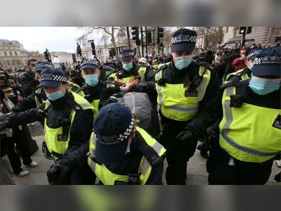 Kill the Bill protests: More than 100 arrested in London