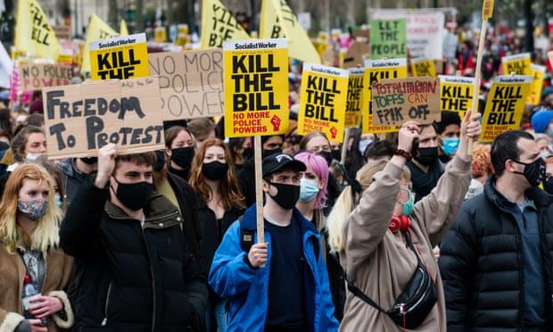 Met police criticised for arrest of two observers at 'kill the bill' protest