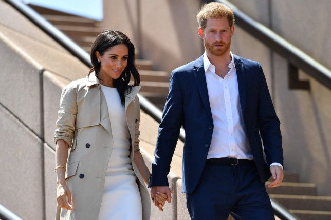 Royal staff 'genuinely concerned' public will boo Meghan if she returns to UK