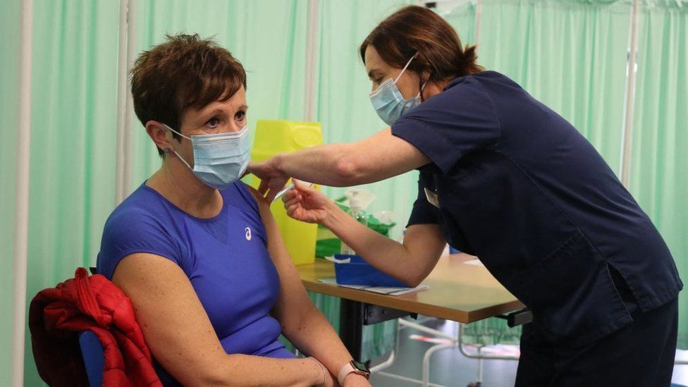 Covid: Vaccine uptake among over-50s hits 95% in England