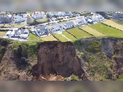 Nefyn beach landslide: People warned to keep away