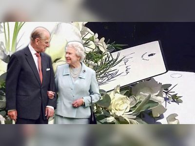 Queen left 'private handwritten note' on Prince Philip's coffin in final goodbye