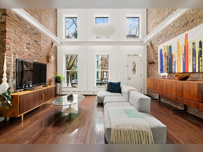 A Luminous Brooklyn Townhouse With Double-Height Ceilings