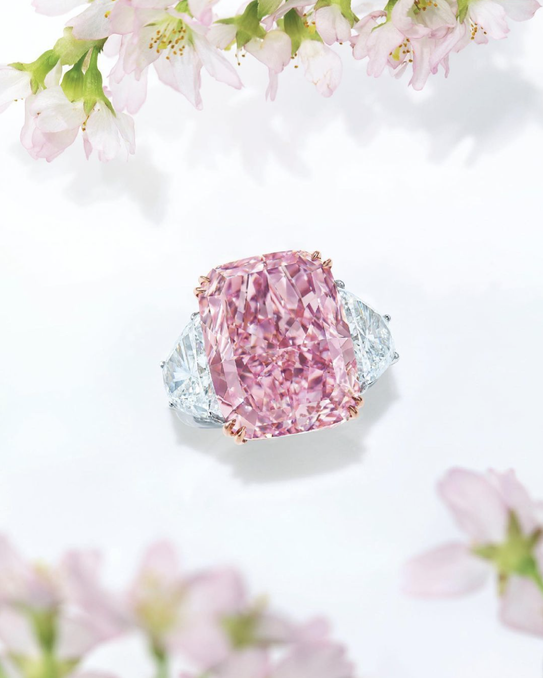 Flawless Pink Diamond Breaks Auction Record