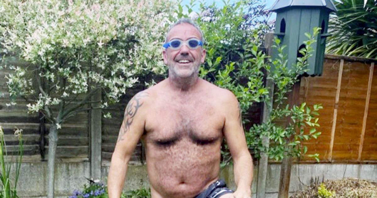 'Tight' dad who buys 'bargain pool' online stunned when kids' foot spa arrives