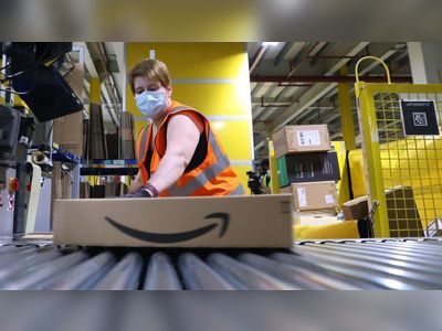 Amazon set to hire 10,000 UK workers
