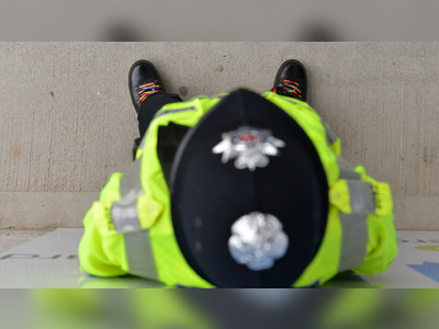 Manchester’s top cop bans police from kneeling & wearing rainbow laces. No, it’s not racism or homophobia – it’s professionalism