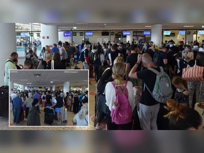 Huge queues in Portugal as people fly home early to beat quarantine