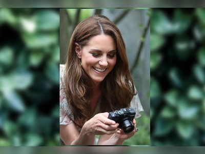 How Kate Middleton's candid photos make paparazzi pictures unnecessary