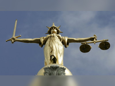 UK MPs warn of collapse of country’s ‘hollowed out’ justice system due to stagnant pay & years of government cuts in legal aid