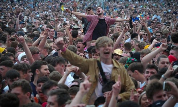 UK music festivals at risk of cancellation due to ‘pingdemic’ staff shortages