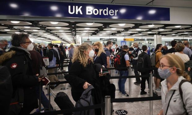 Border officials told not to make Covid checks on green and amber list arrivals