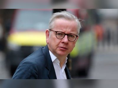 Labour accuses Gove of lying about extent of vetting for PPE deals