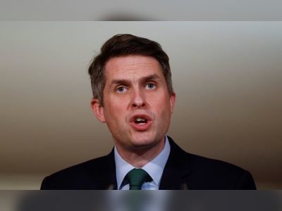 Gavin Williamson’s nominee to head Ofqual not qualified for job, says Labour