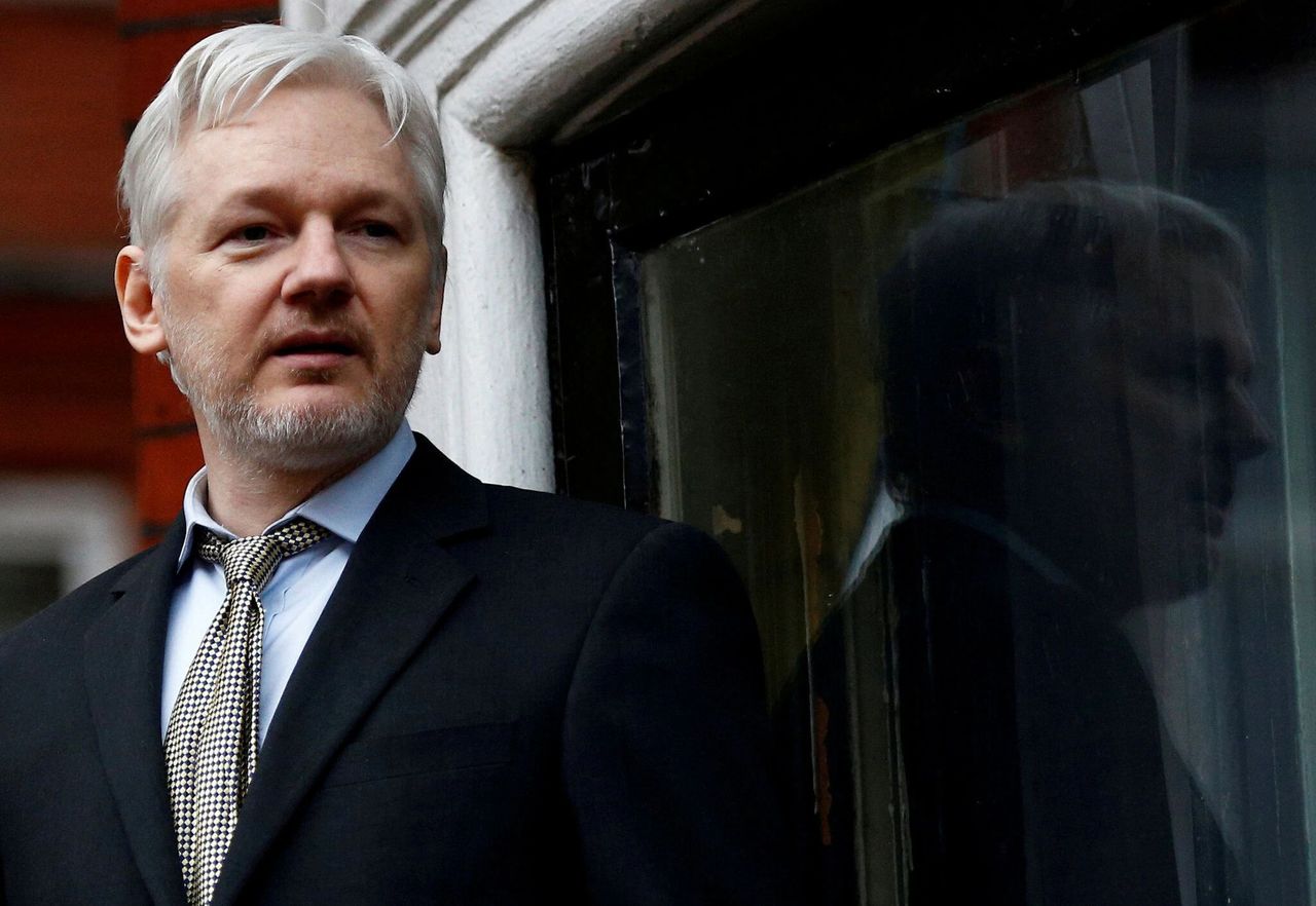 U.S. promises to jail but not to imprison journalist Julian Assange under harsh conditions if Britain extradites him