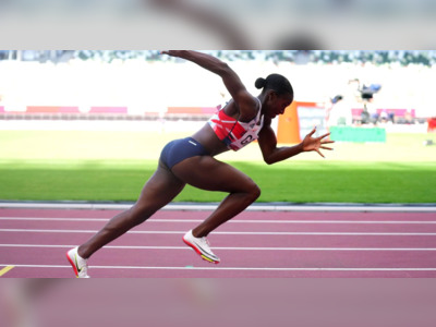 Athletics-Britain set the pace in women's 4x100m relay