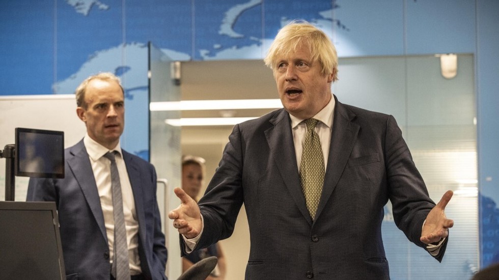 ‘Little Britain meets The Thick of It’: Boris Jonson slammed for clumsy photo op in Afghanistan crisis centre