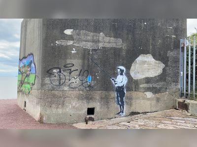 Council hires security to guard Banksy-style Harwich mural