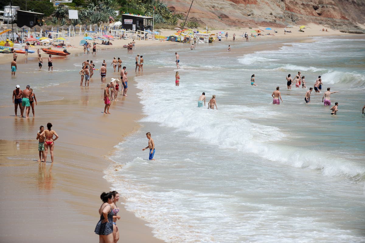 Unjabbed Britons don’t need to quarantine in mainland Portugal