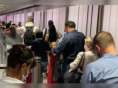 Holidaymakers ‘collapsing’ in overcrowded lines as Heathrow apologises