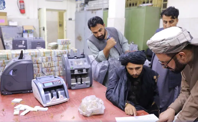 Over $12 Million Seized From Ex-Officials As Cash Crunch Hits Afghanistan