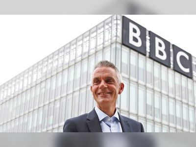 BBC braced for more budget cuts as new licence fee deal nears