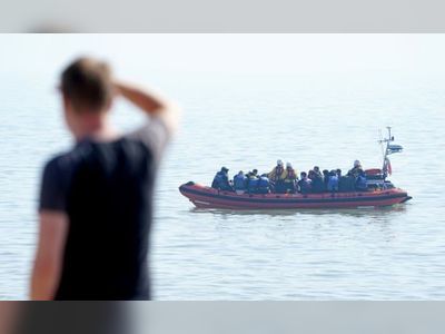 Patel’s plans to send migrant boats back to France ‘dead in water’, union says
