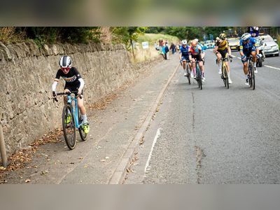 Schoolboy cyclist outpaces pros on Tour of Britain