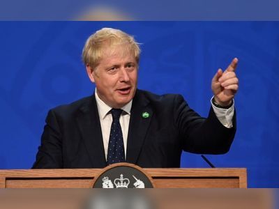 Boris Johnson to confirm Covid booster jabs for over-50s in UK