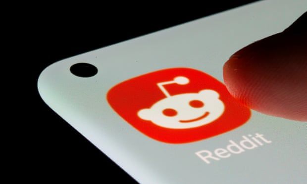 Reddit bans Covid misinformation forum after ‘go dark’ protest