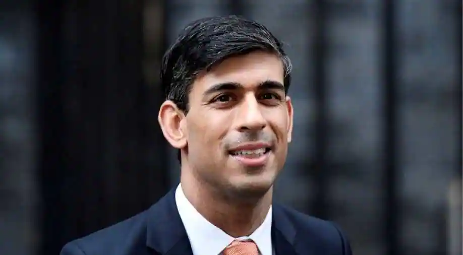 Rishi Sunak refuses to wear a mask in crowded House of Commons