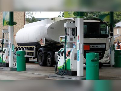 Petrol deliveries: Visas for foreign lorry drivers extended