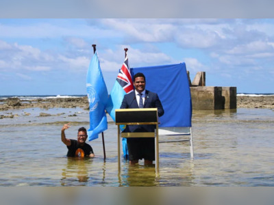 Tuvalu Minister Films Speech Thigh-Deep In Ocean To Depict Climate Change