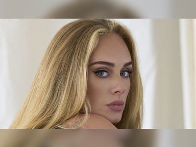 Adele: 30 becomes 2021's fastest-selling album despite sales drop