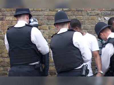 Use of stop and search rises 24% in England and Wales in a year