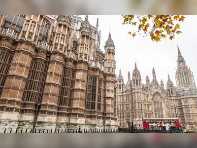 MPs keep second job details secret – for years