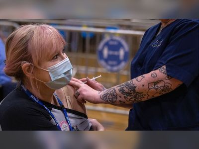 Covid-19: Vaccines to be compulsory for frontline NHS staff in England