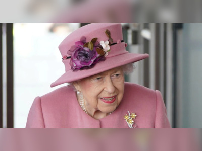 Queen Elizabeth cancels pre-Christmas lunch as COVID cases soar