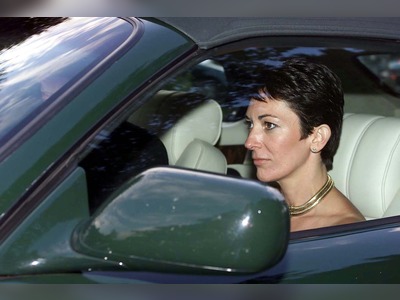 Ghislaine Maxwell could spend Christmas behind bars if jury do not reach verdict
