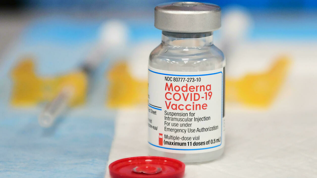 Moderna CEO says booster effective against Omicron, updated vaccine due in 2022