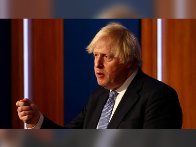 Boris Johnson pictured hosting another lockdown-breaching party – reports