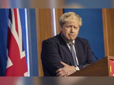 Crisis? What crisis? No 10 in ‘total denial’ about Boris Johnson’s fate
