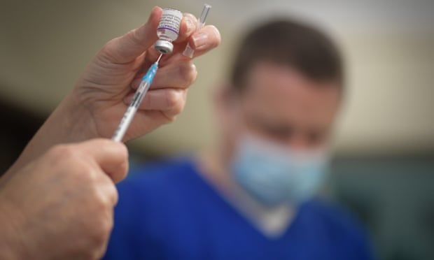 Group of NHS medics launch legal bid against compulsory Covid jabs