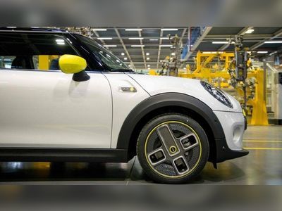 Mini Oxford plant production halted due to chip shortage