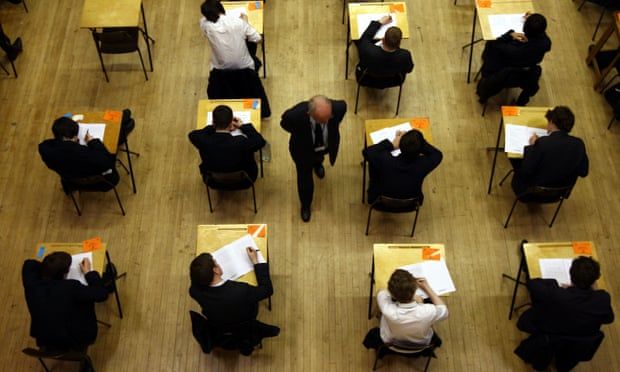 Minimum GCSE threshold for student loans will hit poorest hardest, say experts