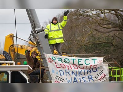 Activists who occupied 100ft HS2 drilling rig convicted over protest